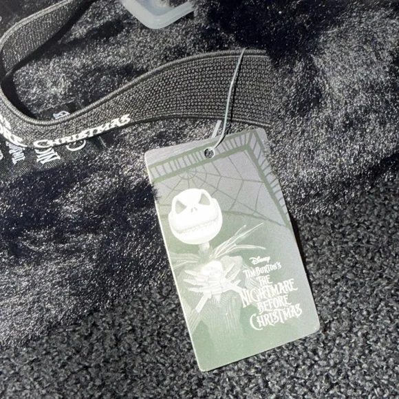 ‼️FINAL PRICE DROP BEFORE DONATION‼️BNWT Nightmare before Christmas slippers - Picture 3 of 3